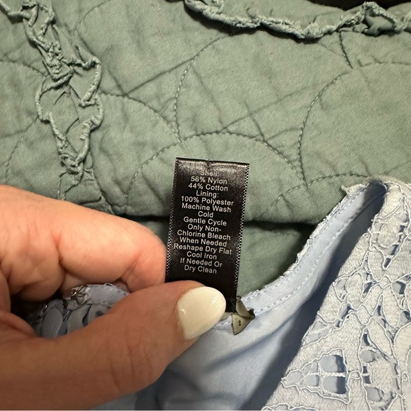 ANN TAYLOR Lace Overlay Shift Dress Pale Periwinkle Size 12 Short Sleeve - Picture 11 of 12